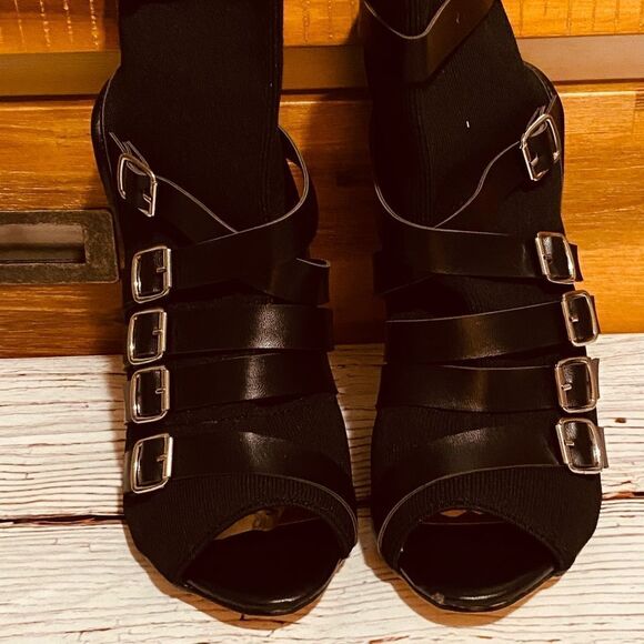 Nicole Miller Peep Toe Booties -size 8 - Picture 7 of 8